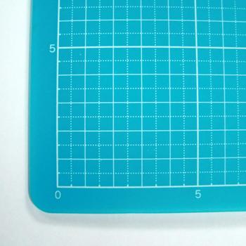 Produktbild Lion Schneidematte (15 x 22 cm)