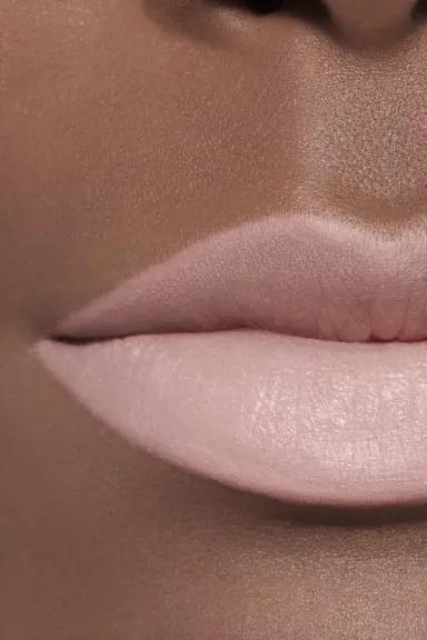 Immagine prodotto Chanel Le Crayon Lèvres LW Matita per labbra n. 152 (152)