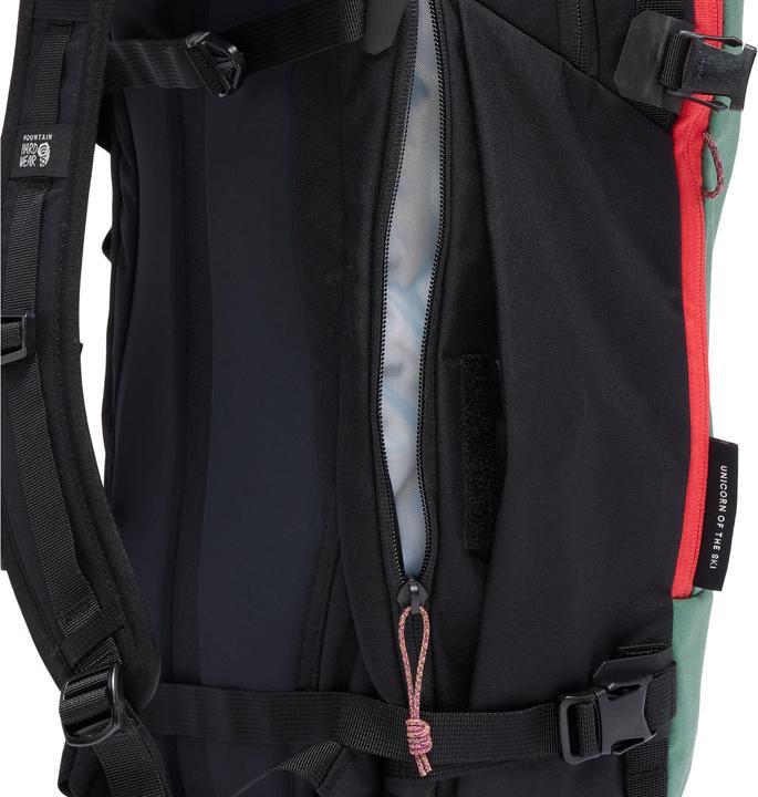 Actual product image Mountain Hardwear Gnarwhal 25 (25 l)
