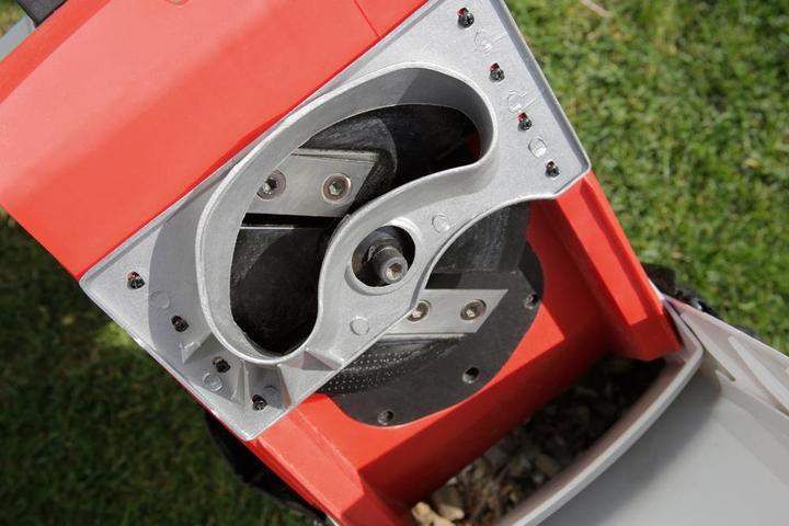 Productafbeelding Ikra Elektrische messenvernietiger IMH 2500 (met opvangzak)