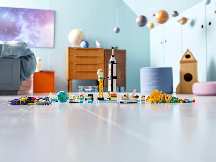 Image du produit LEGO Boîte à pierres XXL Terre et espace (11022, LEGO Classic)