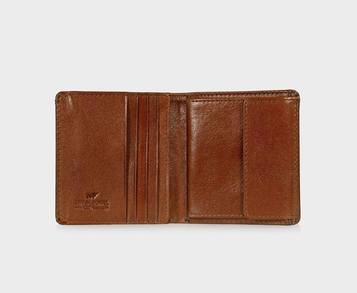 Actual product image Braun Büffel Country Rfid