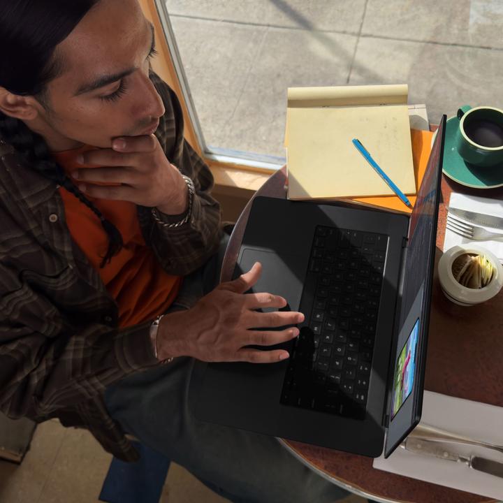 Actual product image Apple MacBook Pro - Late 2023 (16", M3 Max, 48 GB, 1000 GB, CH)