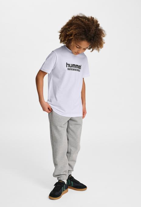 Immagine prodotto hummel hmlJR BASE T-SHIRT S/S (10, 11, 12, 13, 14, 15, 16)