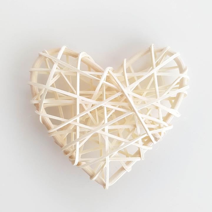Produktbild Rattan-Herz - Weiss (9 cm, 3 Stk.)