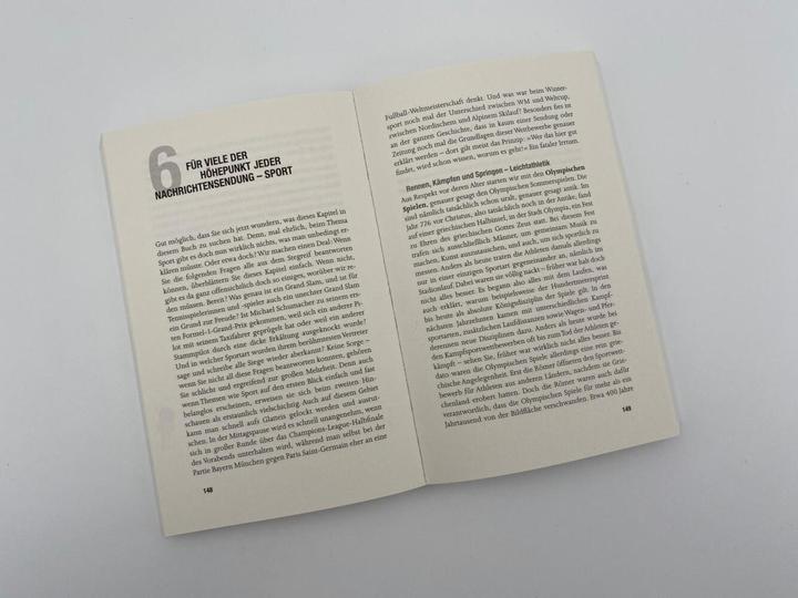 Image du produit Das Buch, das (fast) alles erklärt (Allemand, Jennifer Sieglar, Tim Schreder, 2023)