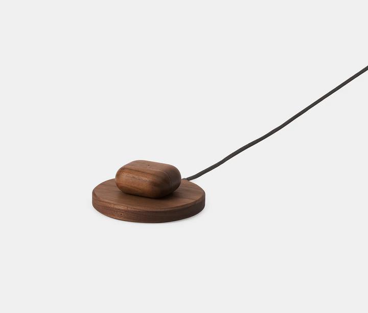 Produktbild Oakywood Slim Charging Pad - Kabelloses Ladegerät aus Massivholz - Walnuss -