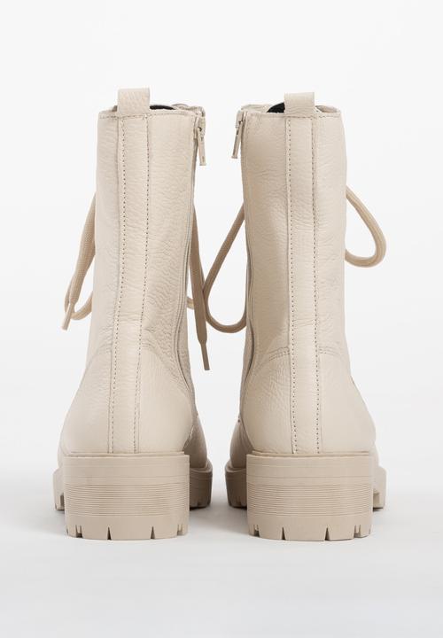 Actual product image Vitaform Soft ankle boot (35)