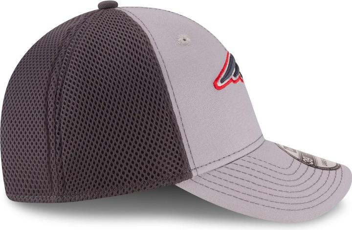 Actual product image New Era 39Thirty Stretch Mesh Cap - New England Patriots (S, M)