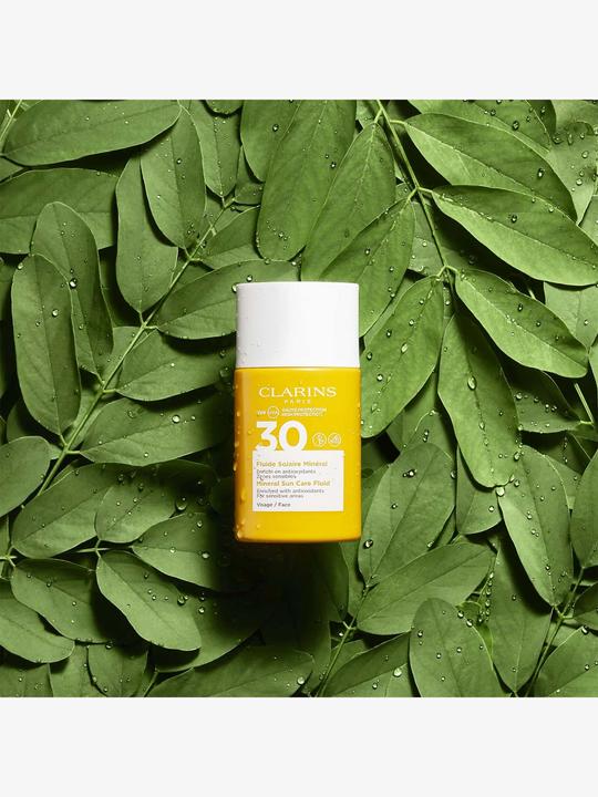 Immagine prodotto Clarins Sole - Fluide Solaire Minéral Visage SPF30 (Crema solare viso, SPF 30, 30 ml, 62 g)