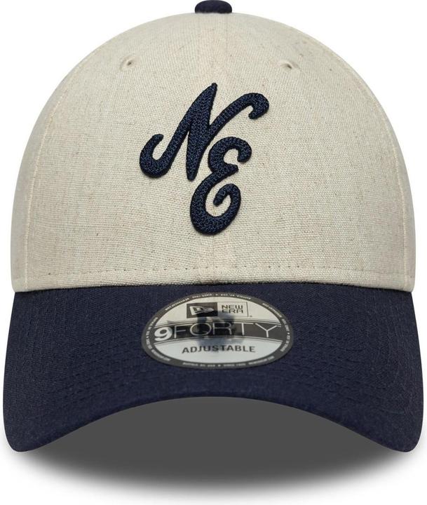Actual product image New Era 9Forty Strapback Cap - Leinen Brand Script Beige