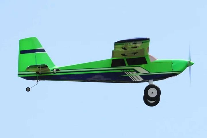 Actual product image OMPHobby Bighorn Pro 49" with flaps green ARF 1250 mm (Aerobatics)