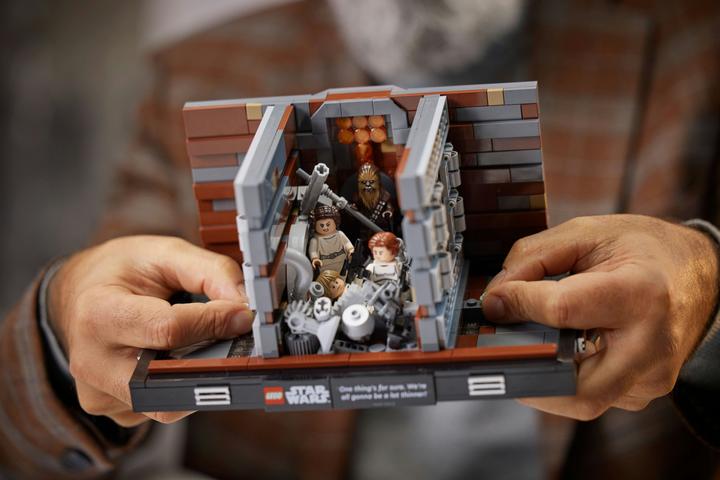 Actual product image LEGO Death Star trash compactor - diorama (75339, LEGO Star Wars)