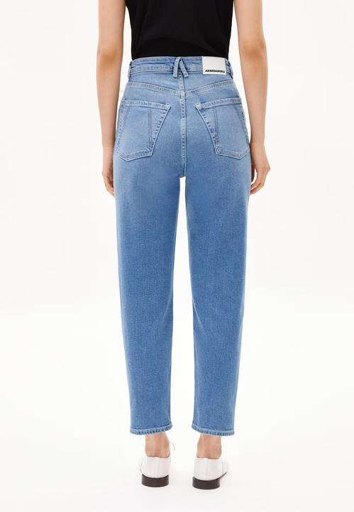 Actual product image Armedangels Mom Fit (W31/L32)