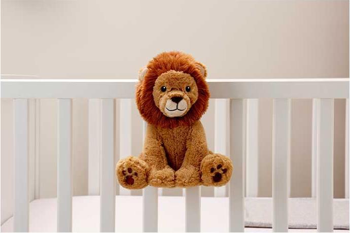Actual product image Cloud B Cuddly Toy with Music Lion Louis (20.10 cm)