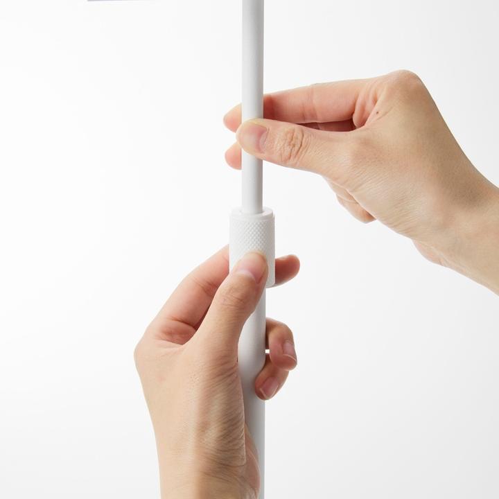 Produktbild Yamazaki Höhenverstellbarer Tablet-Ständer SMART