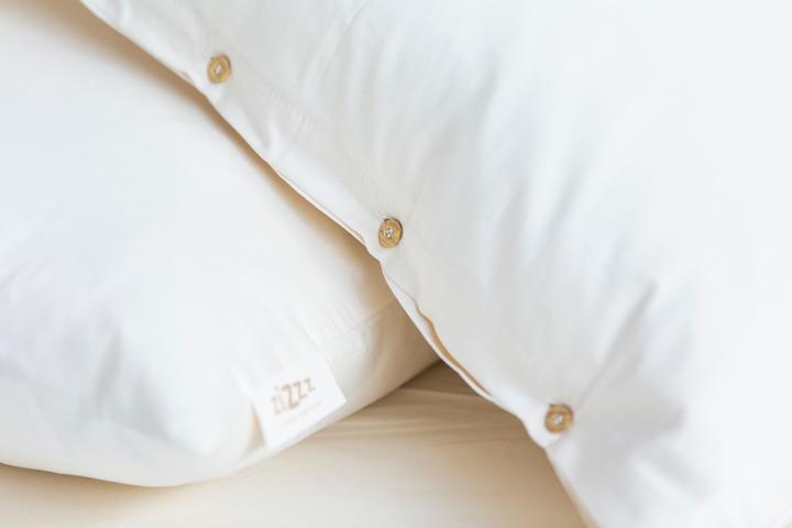 Actual product image Zizzz Satin pillowcase (Pillowcase, 60 x 60 cm)