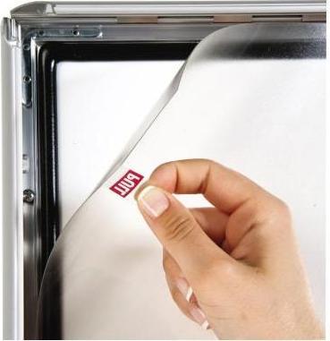 Produktbild Franken Plakatrahmen "Outdoor", DIN A2, 25 mm Rahmenprofil silbereloxierter Aluminium-Klapprahmen, Kunststof