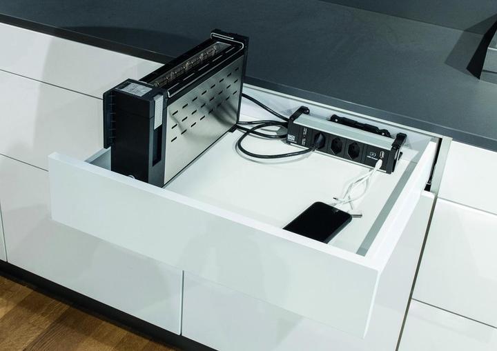 Produktbild Werkstarck Media-Schubkasteneinsatz mit 230 V Steckdosen und USB Anschlüssen