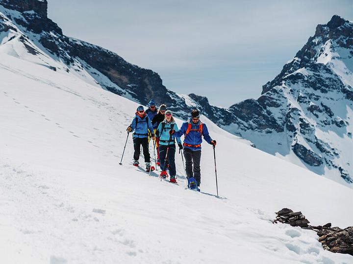 Produktbild Smartbox Sport- und Gourmet-Erlebnis: Schneeschuhwanderung und Raclette-Pause in Adelboden (1 Pers.)