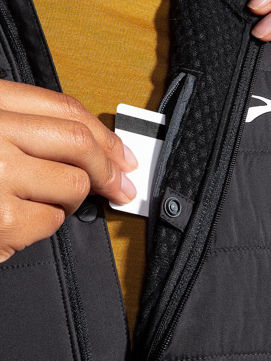 Actual product image Brooks Running Shield Hybrid Jacket 2.0 (M)