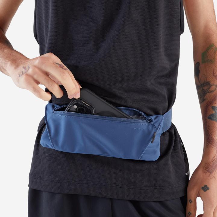 Actual product image Kiprun Laufgürtel Smartphone Damen/Herren - Basic 2 blau