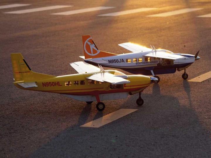 Immagine prodotto Vq Models cessna 208 grand caravan (giallo) / 1650mm arf