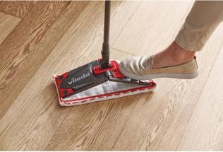Image du produit Vileda Ultramax Power 155743 Système de Nettoyage à Plat 2-en-1 Métal/Microfibres Noir/Rouge 14 x 35