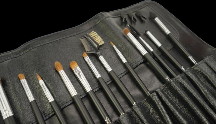 Actual product image Cosmetic Fantasia Prof. Brush Set 15 pcs. (Set)