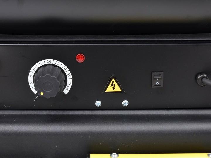Image du produit GEKO Turbine diesel à air chaud avec extracteur de fumées, 25kW
