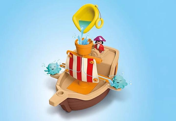 Actual product image Playmobil Disney: Peter Pan's pirate ship with water splashing fun (71769, Playmobil Junior)
