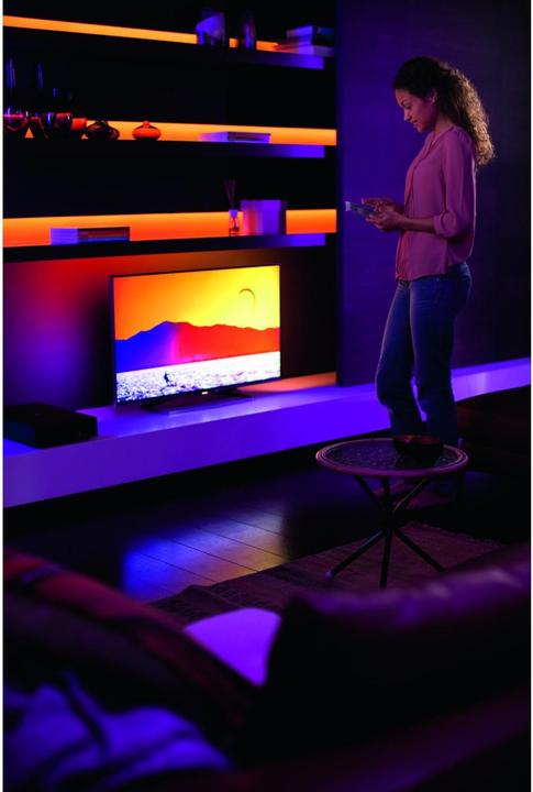 Actual product image Philips Hue Lightstrip Plus (RGBW, 200 cm, Indoor)