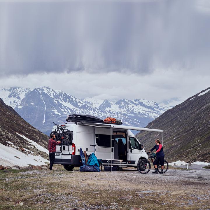 Actual product image Thule Elite Van XT - black