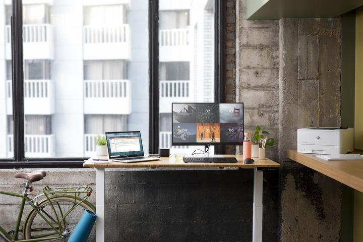 Actual product image HP E27Q G4 (2560 x 1440 pixels, 27")