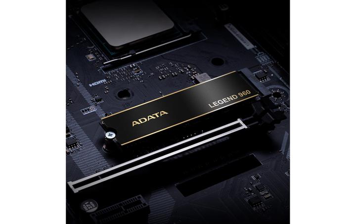 Produktbild Adata Legend 960 (2000 GB, M.2 2280)