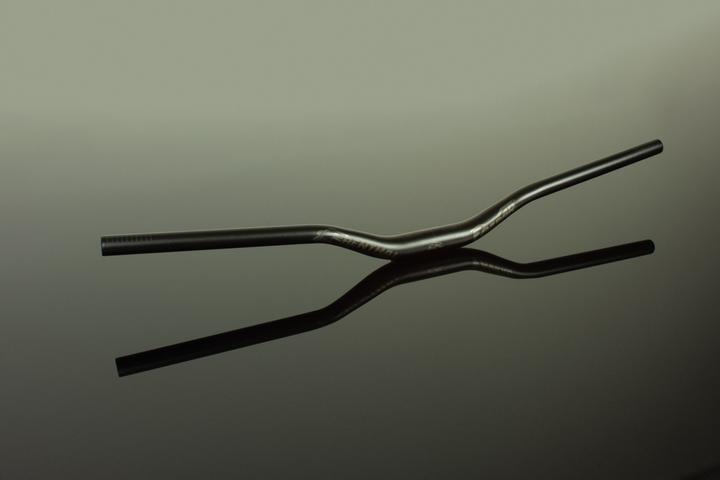 Actual product image Renthal V3 Fatbar Lite Riser Handlebar, 31.8, 760x30mm, black (31.80 mm)