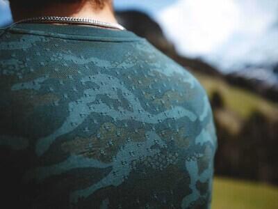 Actual product image Compressport Training SS Tshirt M Camo Premium (XL)