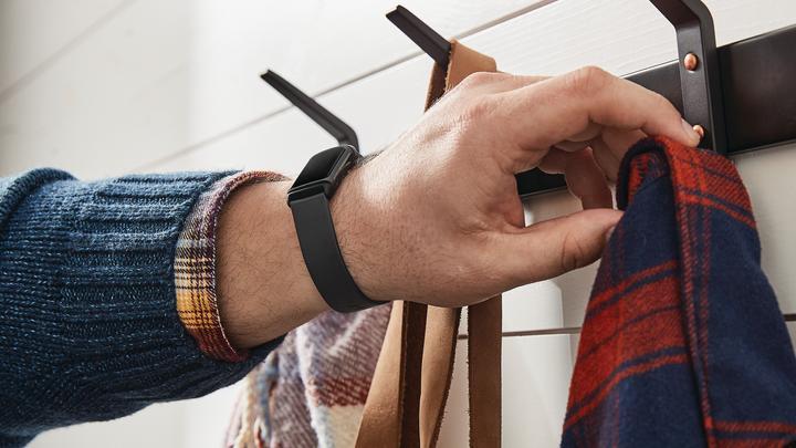Productafbeelding Fitbit Lading 5 & Busbi Wasp (14.73 mm)