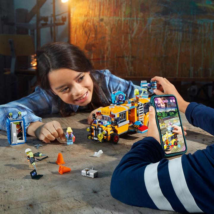 Actual product image LEGO Special bus Geisterschreck 3000 (70423, LEGO Hidden Side)