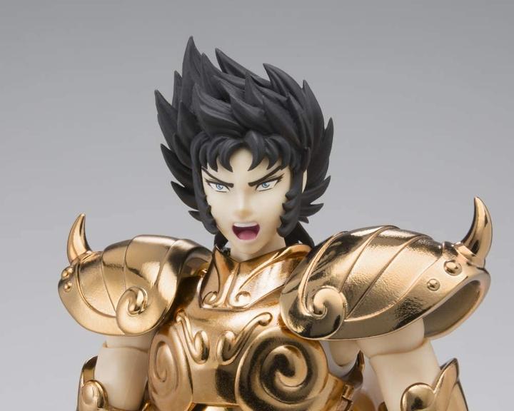 Actual product image Bandai Saint Seiya - Capricorn Shura Myth Cloth EX