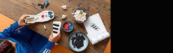 Productafbeelding LEGO Adidas Originals Superstar (10282, LEGO Icons)
