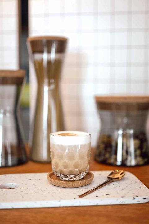Immagine prodotto Leonardo Cappuccino Becher Gocce mit Untersetzer 220 ml (220 ml, 3 x)