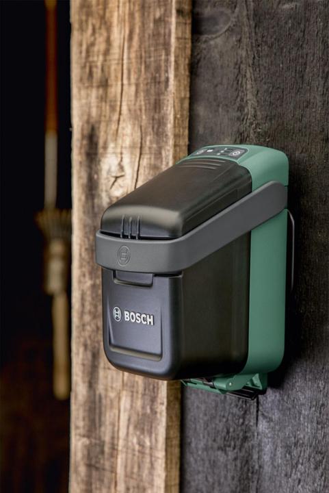 Produktbild Bosch Home & Garden GardenPump 18V-2000 (Regenfasspumpe)