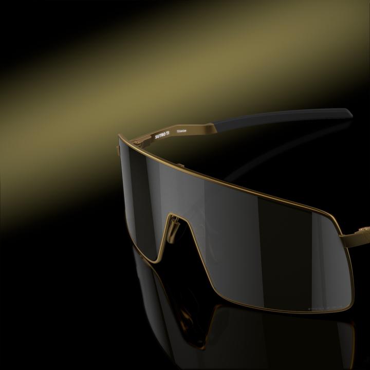 Actual product image Oakley Sutro TI (Gold, Prizm Black)