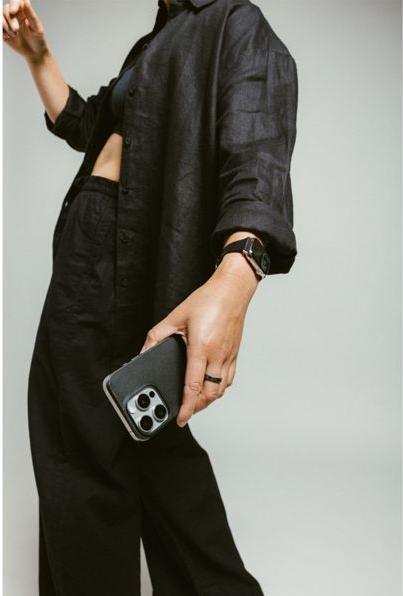 Produktbild Nomad NM01363385 (Apple iPhone 16 Pro Max)