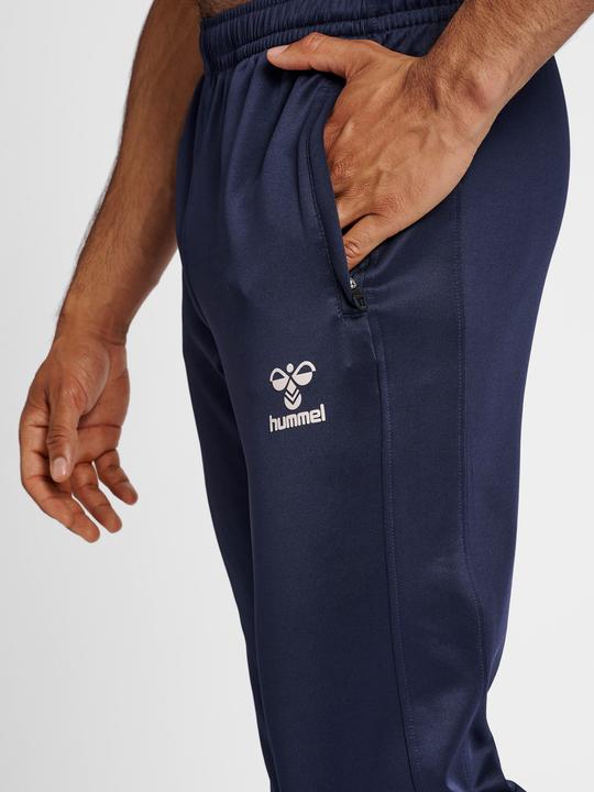 Actual product image hummel Core Xk Poly Pants (M)