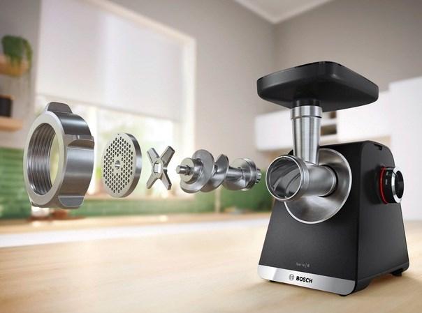 Actual product image Bosch Hausgeräte Serie 6, Fleischwolf, MultiPower Series 6, 2100 W, Schwarz, silver metalic, MFWS660B