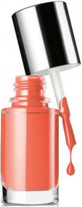 Clinique A Different Nail Enamel For Sensitive Skins (05 Really Rio)
