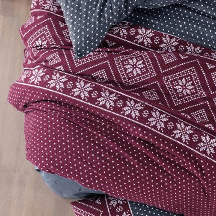 Actual product image Traumschlaf Nordic (Bedding set, 155x220 cm + 80x80 cm)