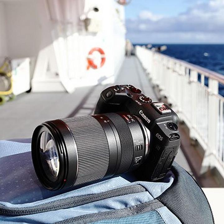 Actual product image Canon EOS RP Kit (24 - 200 mm, 27.10 Mpx, Full frame)